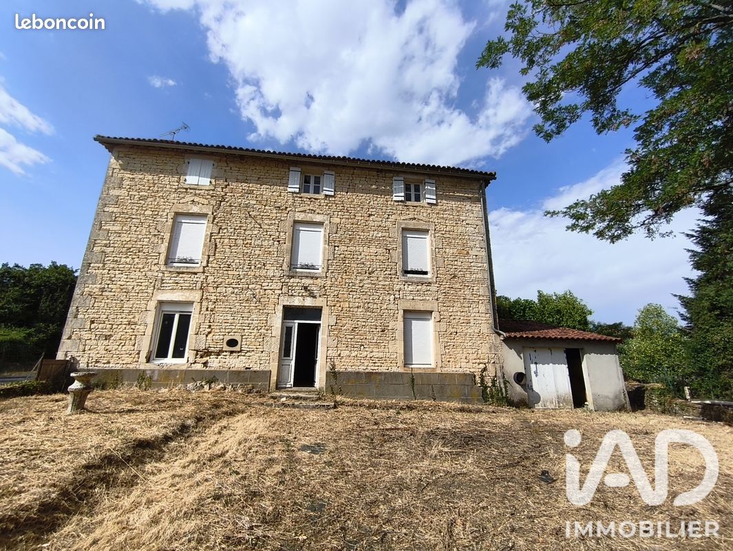 Maison 6 pièces 169 m² · à Sepvret · 169 m² · 70 000 €