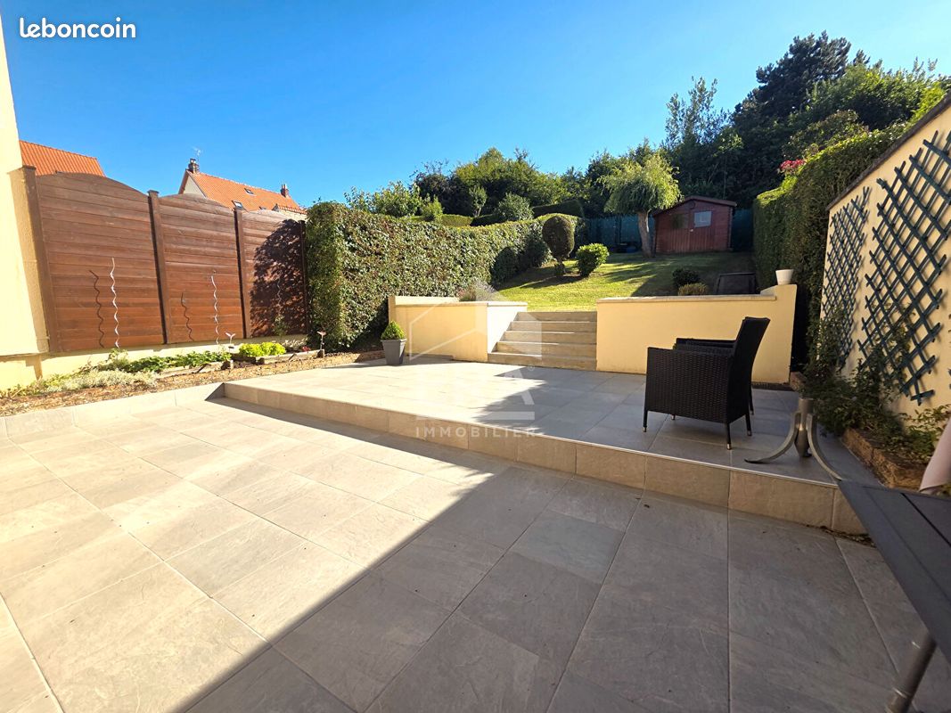 Maison 5 pièces 100 m² · à Saint-Étienne-au-Mont · 100 m² · 249 900 €