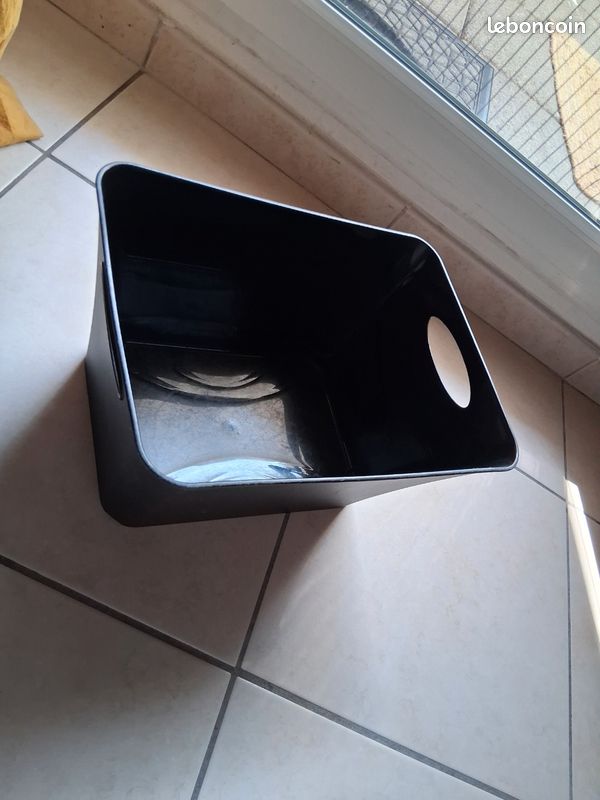 Bac de rangement (image 1)