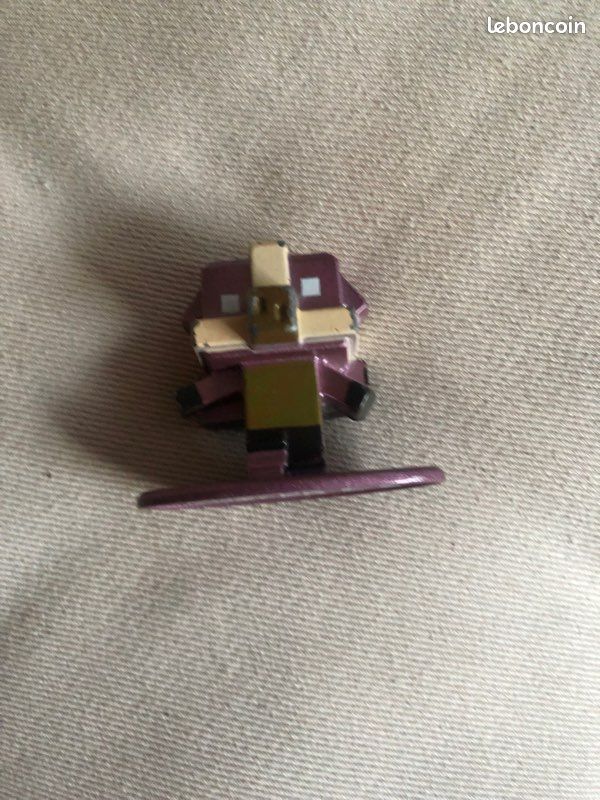 Lot figurine roblox (image 6)