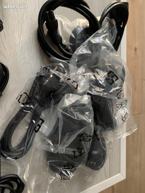 Lot 8 x chargeurs Dell 65w neufs + cables alim (image 3)