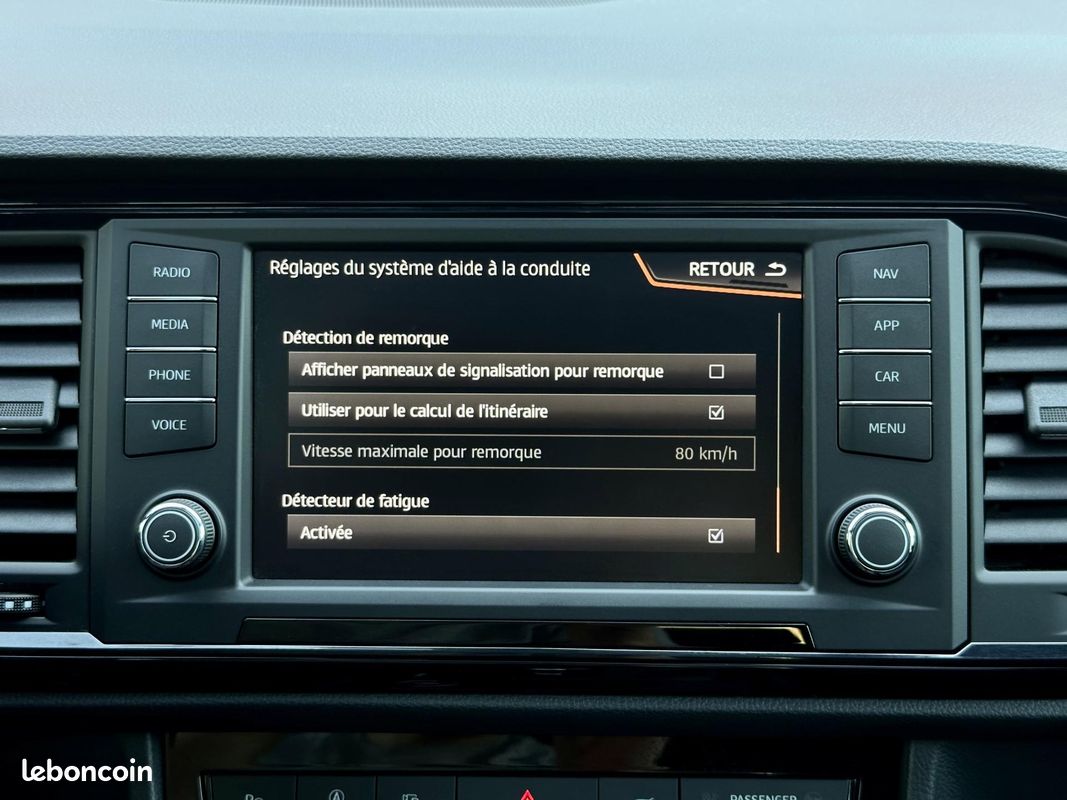 CUPRA ATECA 2.0 TSI 300 DSG 4Drive 1ère Main Siège F1 TOP Toit Attelage Brembo Caméra 360 (image 31)