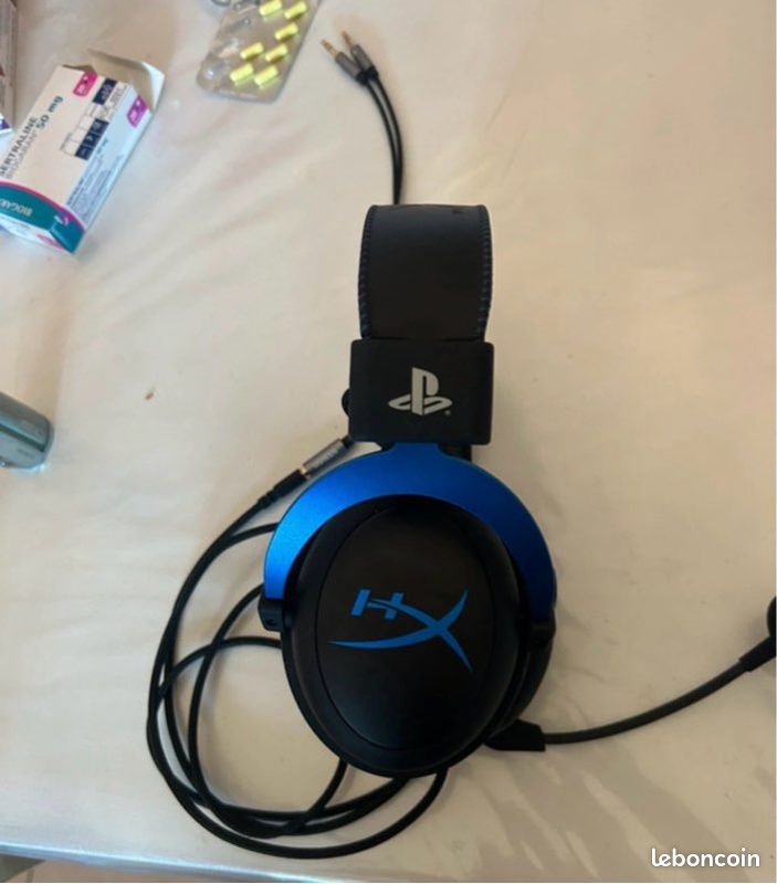 Casque gaming HyperX Cloud PS4/PS5 - Officiel PlayStation - Très bon état (image 1)