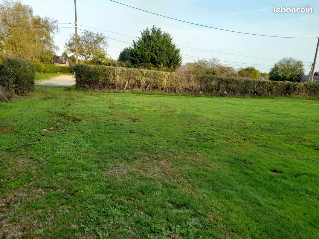 Terrain a vendre · à La Chapelle-Vicomtesse · 25 000 €