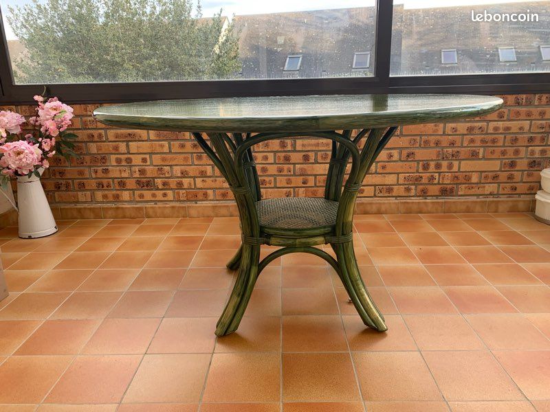 Table (image 2)