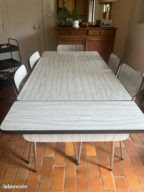 Urgent mobilier en Formica (image 1)
