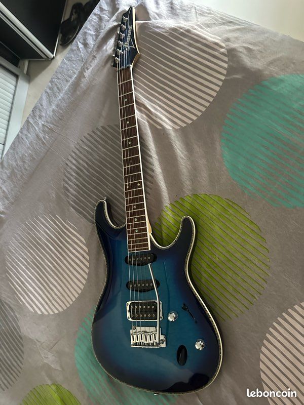 Guitare électrique SA360NQM-SPB Sapphire Blue Sabre (image 1)