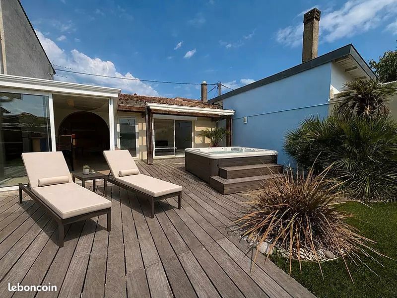 Maison 5 pièces 120 m² · à Bordeaux · 120 m² · 830 €/mois