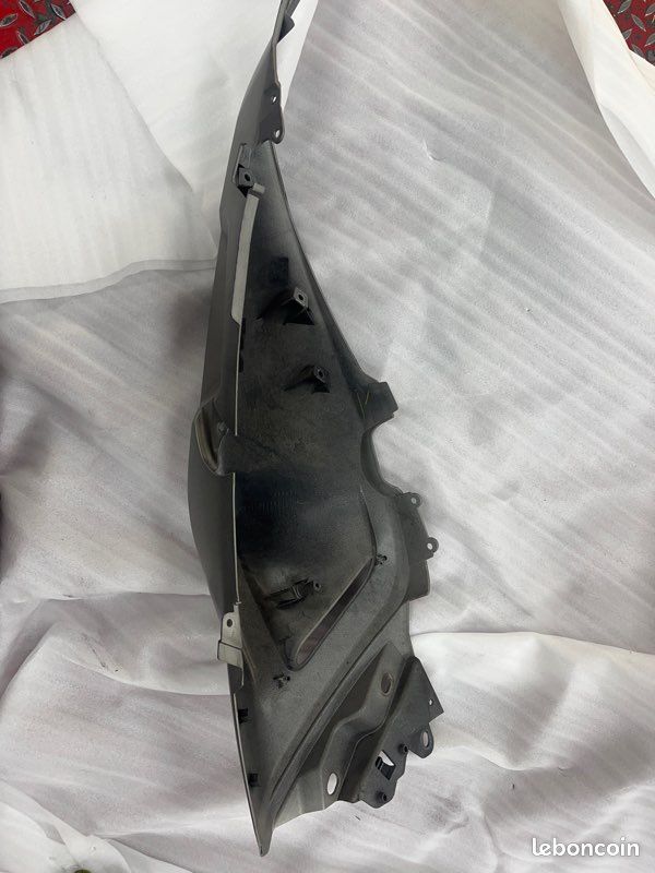 Aile Arrière Noire Mate ONE Pour Yamaha T-MAX 530 (2012-2016) - Référence 59C2171A00 / 77380041J, Neuve