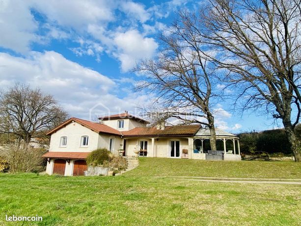 Propriété 6 pièces 146 m²