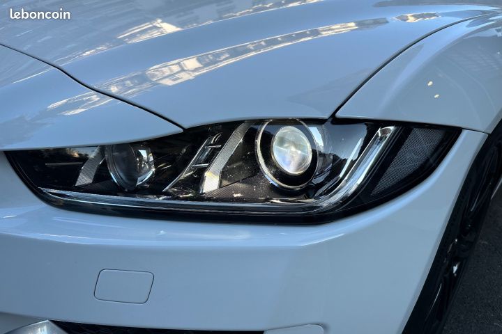 JAGUAR XE 2.0D 180 BUSINESS 180Ch Garantie 12 mois (image 19)