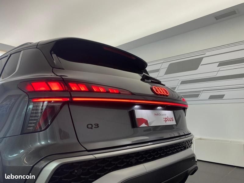 Audi Q3 1.5 e-hybrid 272ch S line S tronic 6 (image 8)