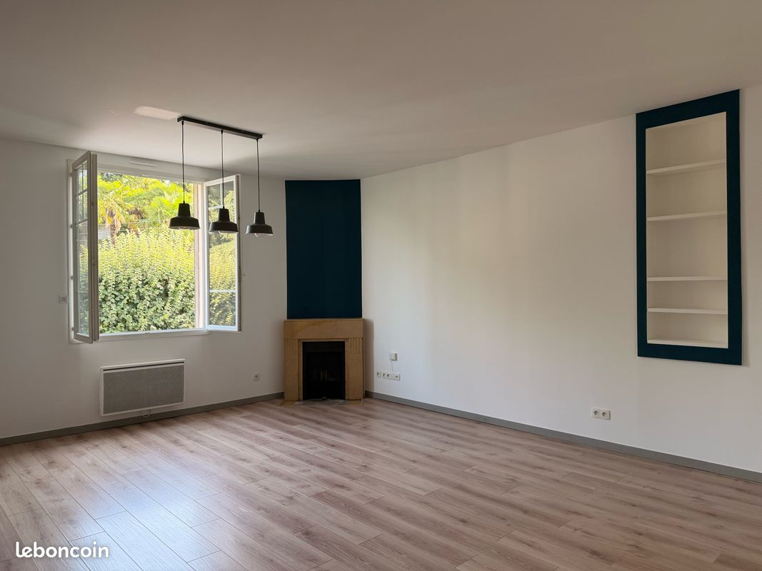 Appartement 4 pièces 95 m² · à Pau · 95 m² · 1 100 €/mois