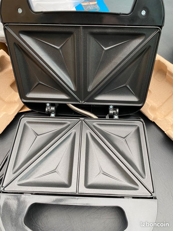 Sandwich toaster (image 3)