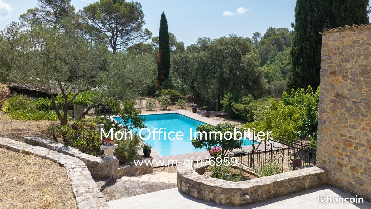 Maison 7 pièces 412 m² · à Le Thoronet · 412 m² · 3 650 000 €
