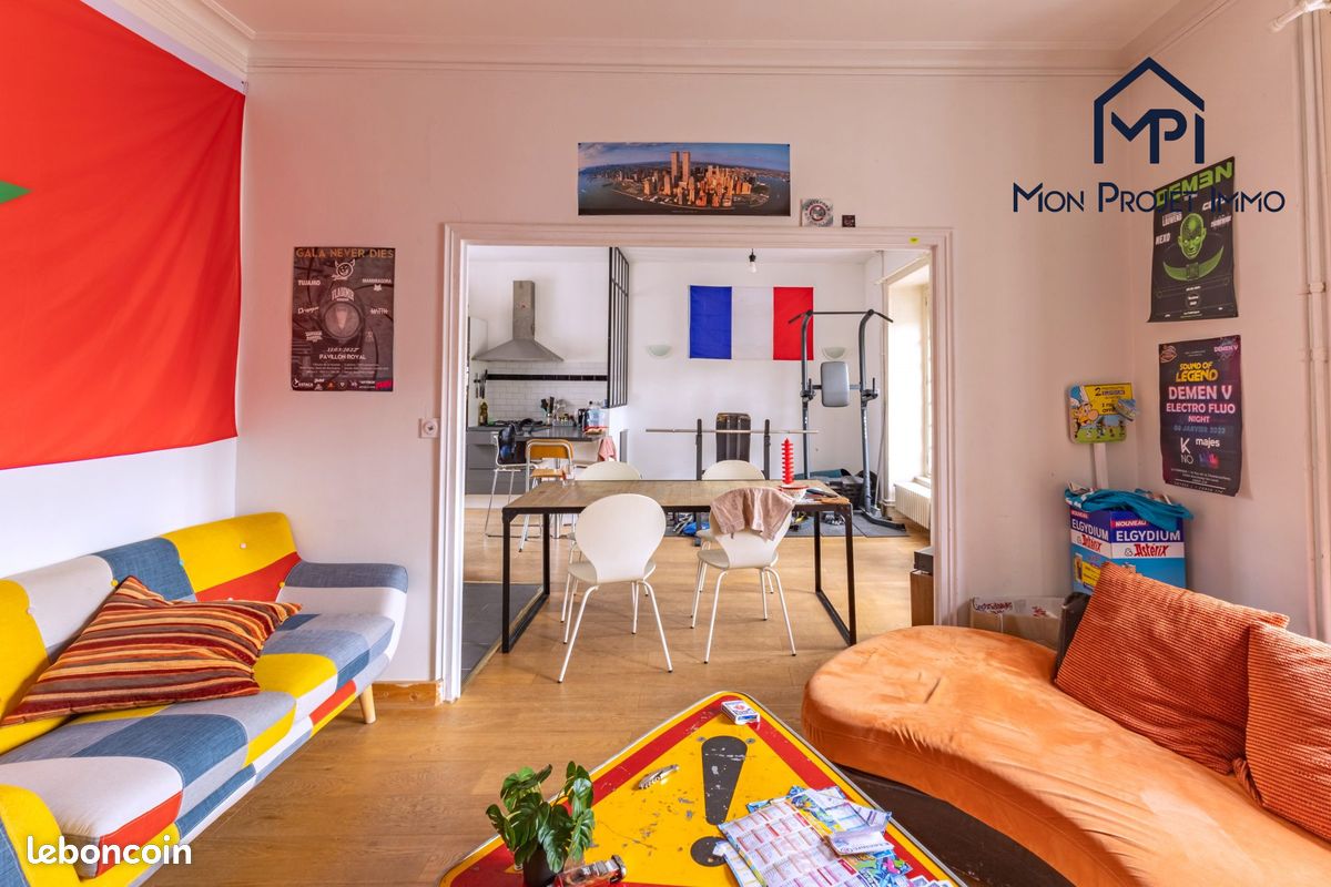 Local commercial 151 m² · à Laval · 151 m² · 337 600 €