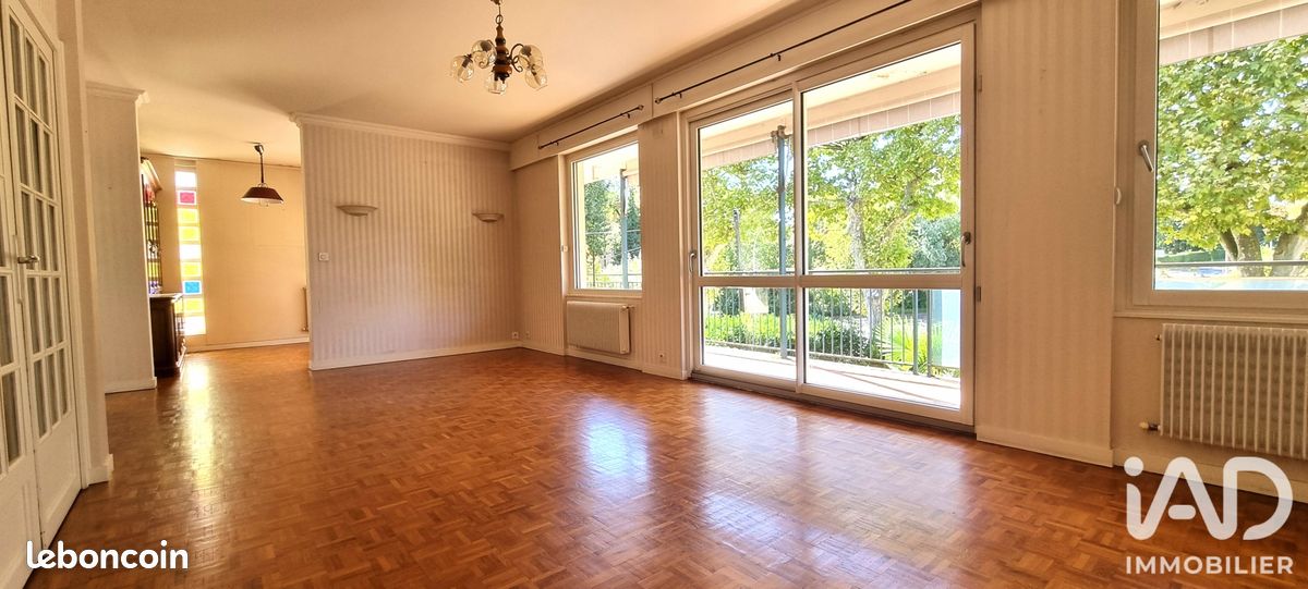 Appartement 5 pièces 118 m² · à Mâcon · 118 m² · 185 000 €