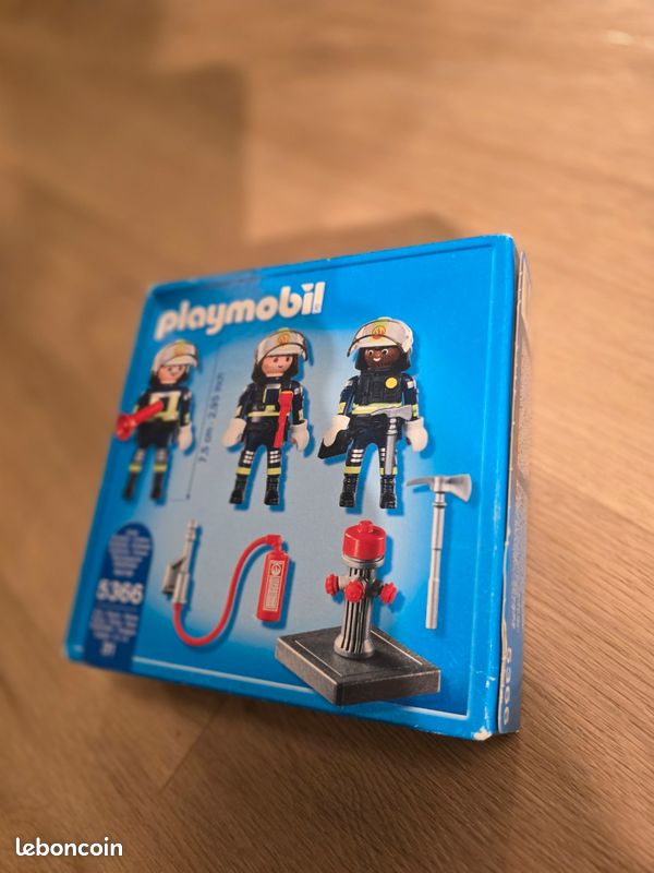 Playmobil Country : Vitrine publicitaire - Réf. 6927 et 6949 im Kanton