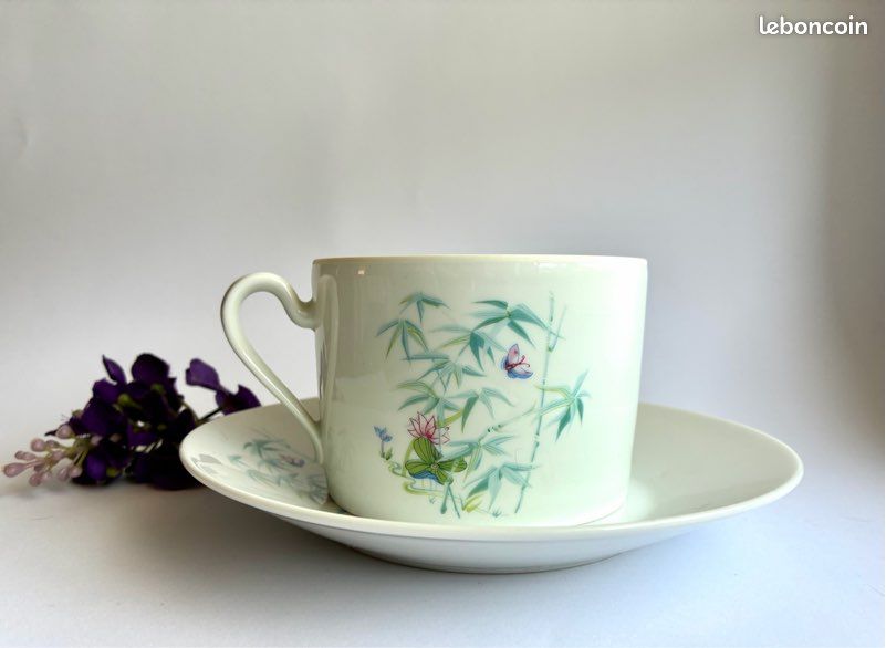 Set à petit-déjeuner en porcelaine de Limoges (image 1)
