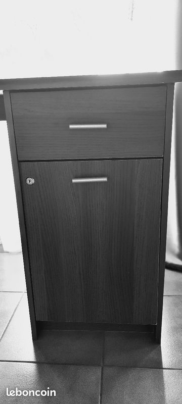 Bureau (image 3)