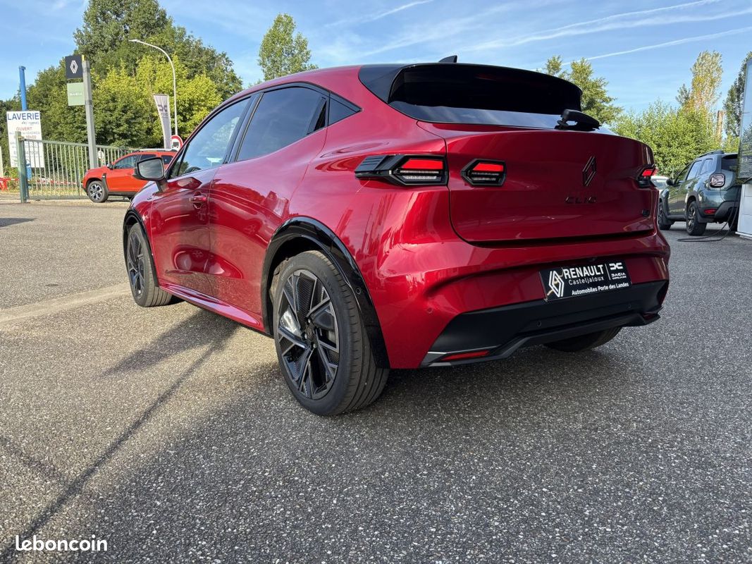 Renault Clio (6) esprit Alpine full hybrid E-Tech 160 ch (image 7)