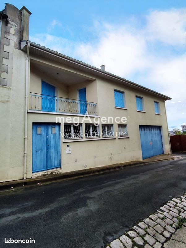 Maison 6 pièces 150 m² - Mirebeau 86110 (image principale 0)
