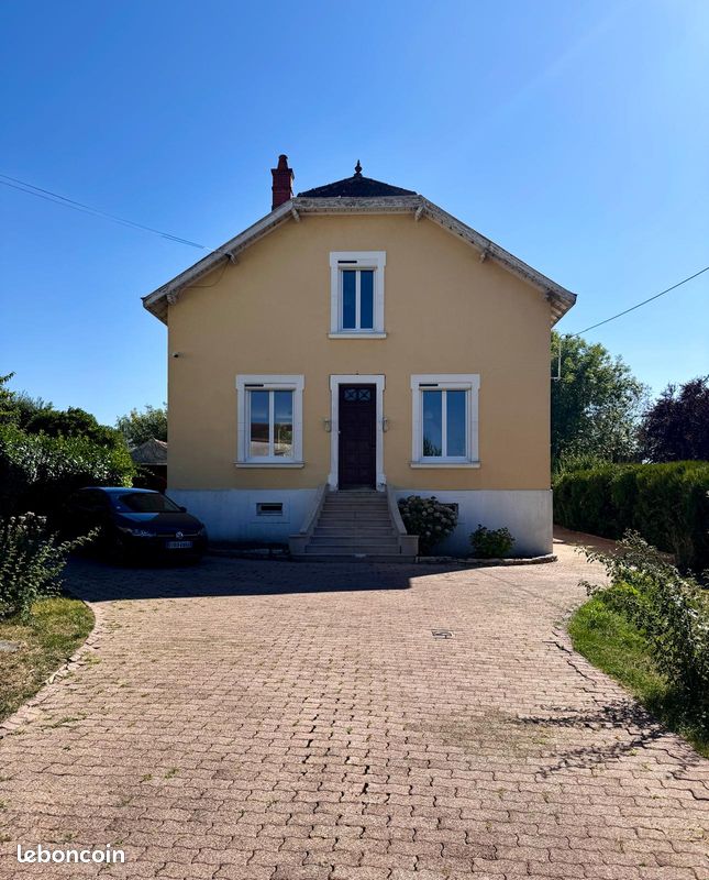 Maison 4 pièces 124 m² · à Montceau-les-Mines · 124 m² · 223 000 €