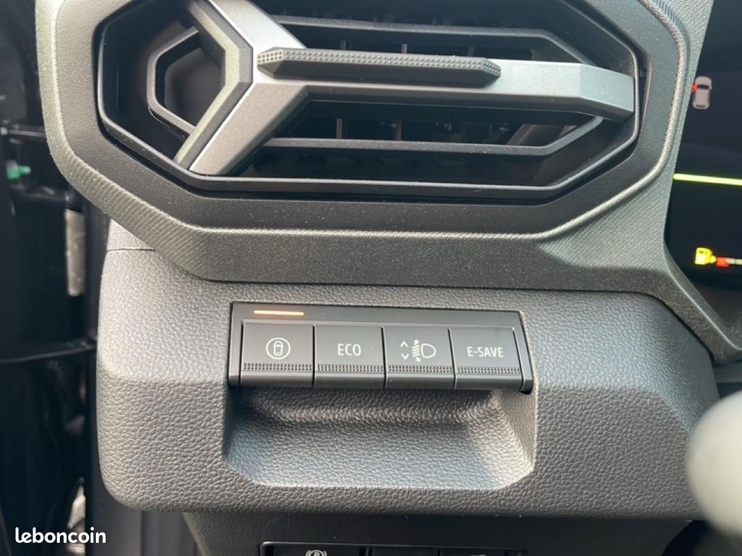 DACIA BIGSTER 1.8 hybrid 155 journey (image 13)