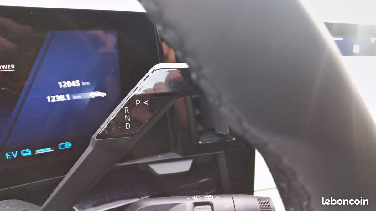 Renault austral full hybrid e tech 200 ch techno (image 16)