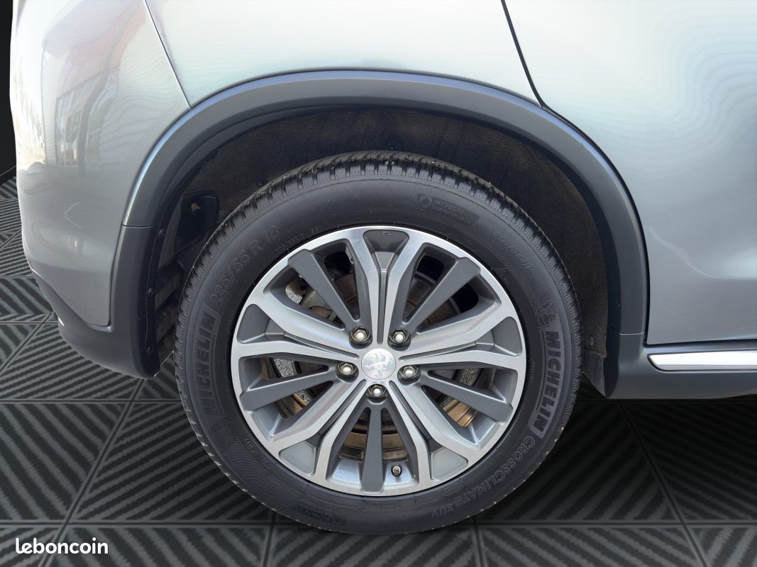 PEUGEOT 4008 1.6 HDi 114 cv Style 4x4 (image 20)