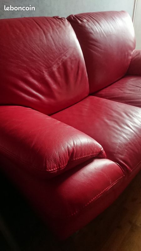 Canapé en cuir rouge (image 1)