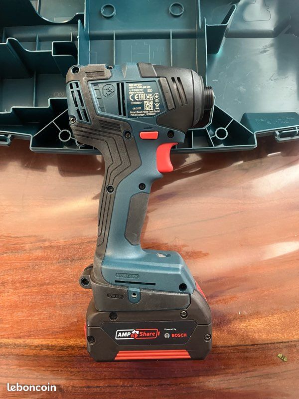 Visseuse à choc Bosch Professional GDR 18V-200 Brushless 200 Nm + batterie 4 Ah – Garantie 2027 (image 4)