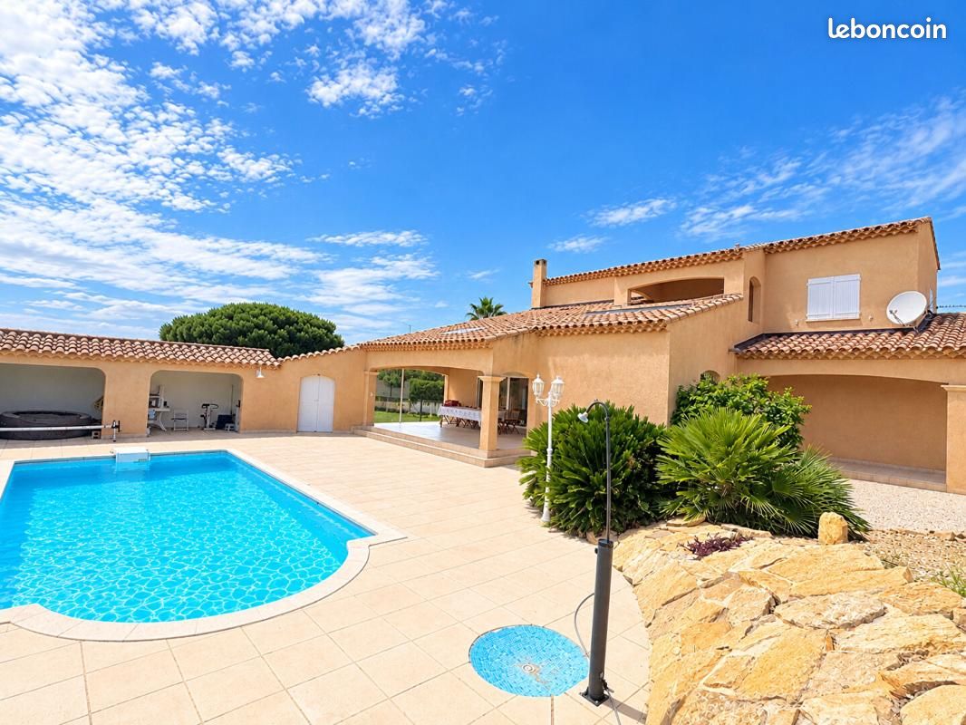 Maison 5 pièces 145 m² · à Saint-Cyr-sur-Mer · 145 m² · 884 000 €