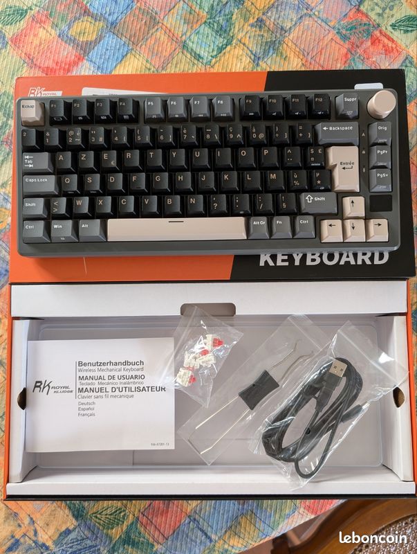 Clavier Royal Kludge RK-M75 (image 1)