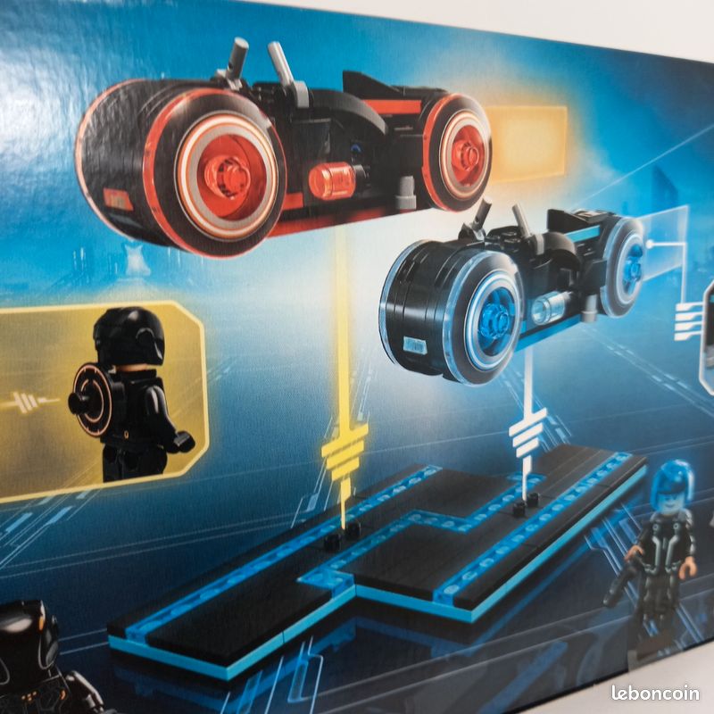 Disney Tron Tron Bike 21314 Lego LEGO TRON: Legacy 21314 Let's Build!