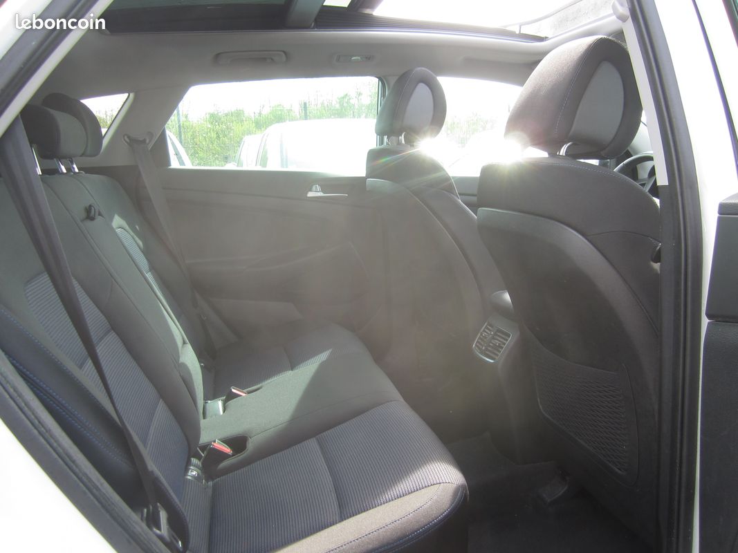 Hyundai tucson 1.7 crdi 141ch dct7 premium (image 8)