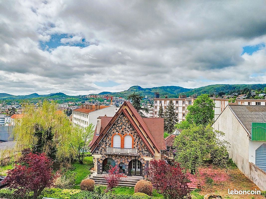 Appartement 5 pièces 81 m² · à Clermont-Ferrand · 81 m² · 145 000 €