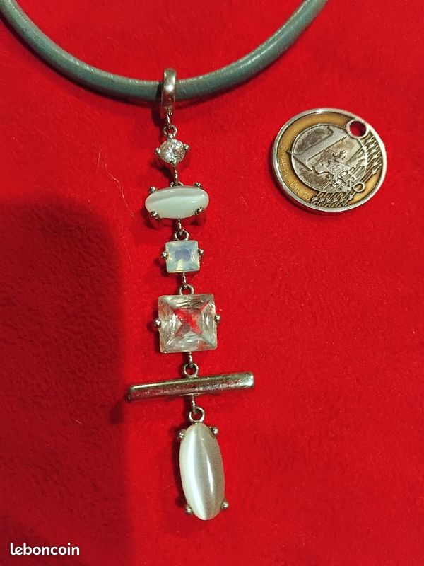 Bijou Pierre Lang (image 1)