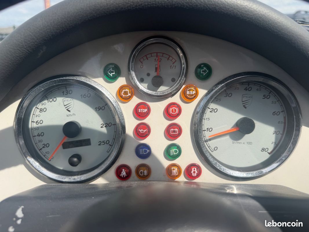 PGO SPEEDSTER CEVENNES 2.0 140CH - KILOMETRAGE D'ORIGINE - CLIMATISATION - RADIo (image 18)