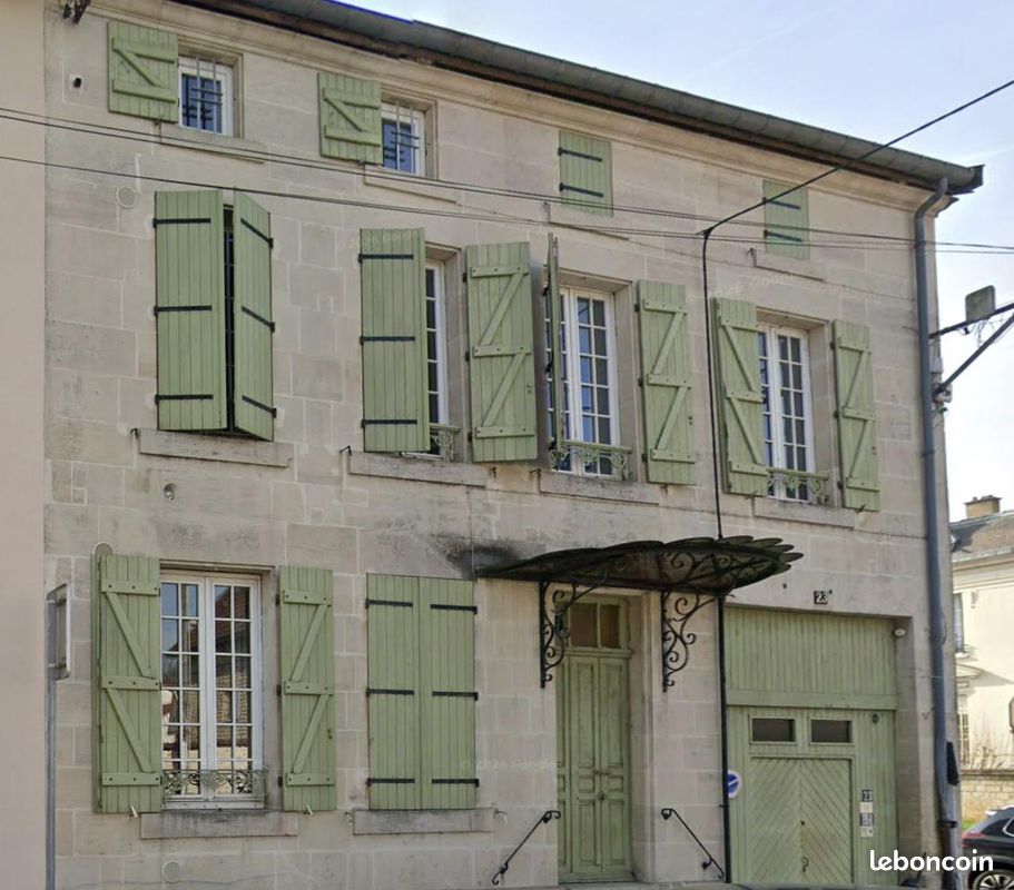 Immeuble 194 m² · à Wassy · 194 m² · 445 000 €