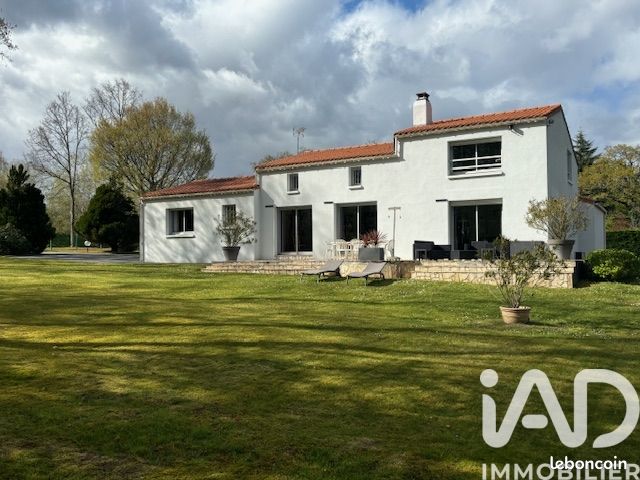 Maison 6 pièces 156 m² · à Saint-Sébastien-sur-Loire · 156 m² · 466 000 €