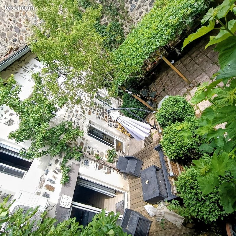 Maison 6 pièces 121 m² · à Laussonne · 121 m² · 116 000 €