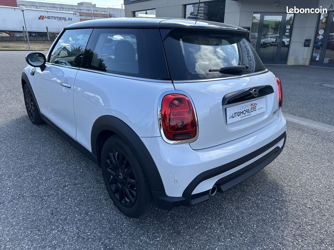 Mini Mini Essence 7 CV 1ère main 1.5i 136 Edition Camden BVA (image 3)