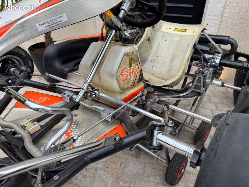 Karting Sodi Rotax Max 125 prêt à rouler + MyChron + lève-kart + pneus/jantes (image 5)