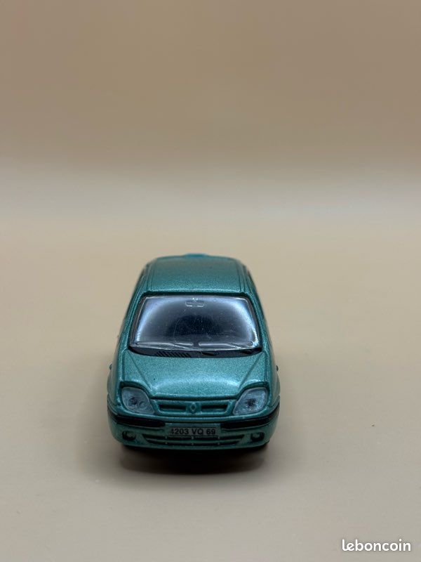 Majorette 1/57 Renault Scenic II (image 3)