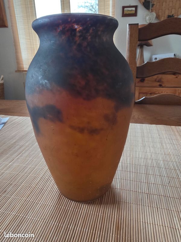 Vase en pâte de verre Muller Frère Vase en pâte de verre Muller Frère