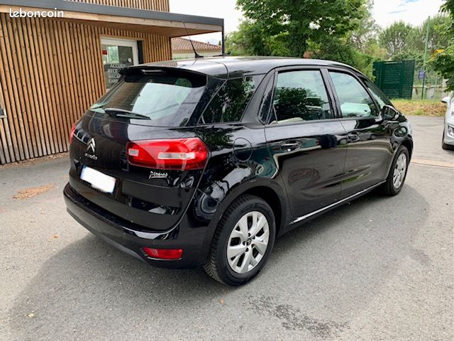 Citroën C4 Picasso II 1.2 THP 130 (image 2)