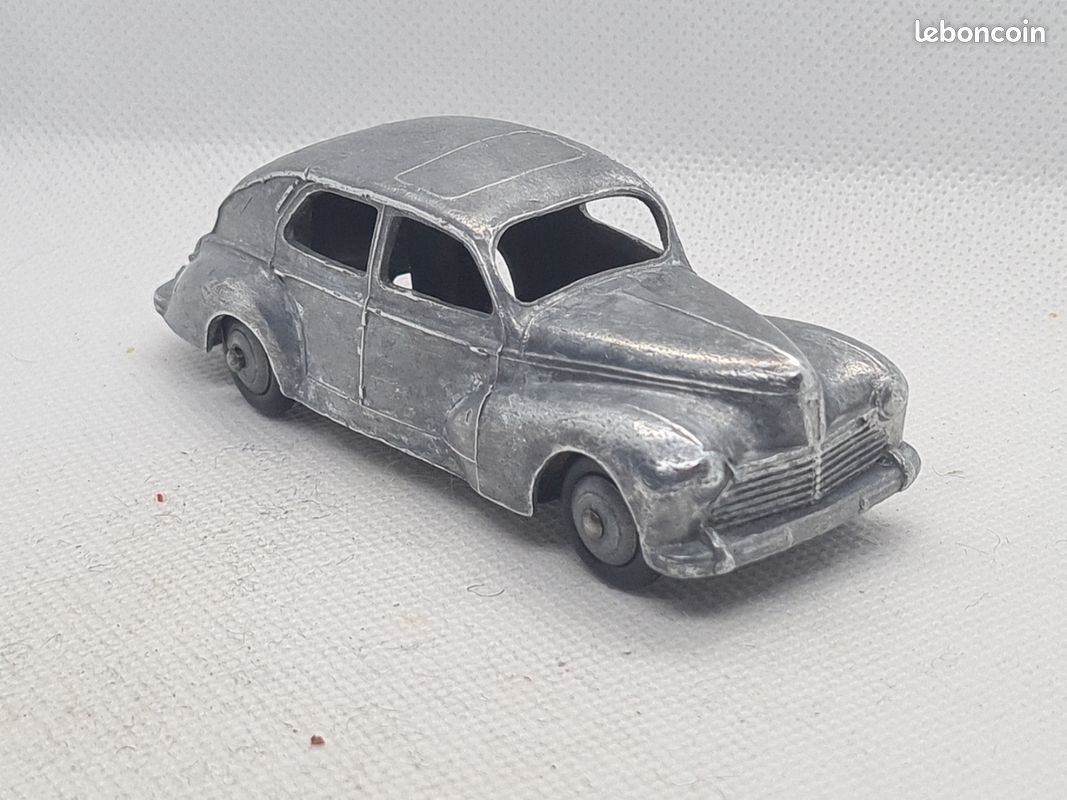 Dinky toys peugeot 203 d'occasion - Collection
