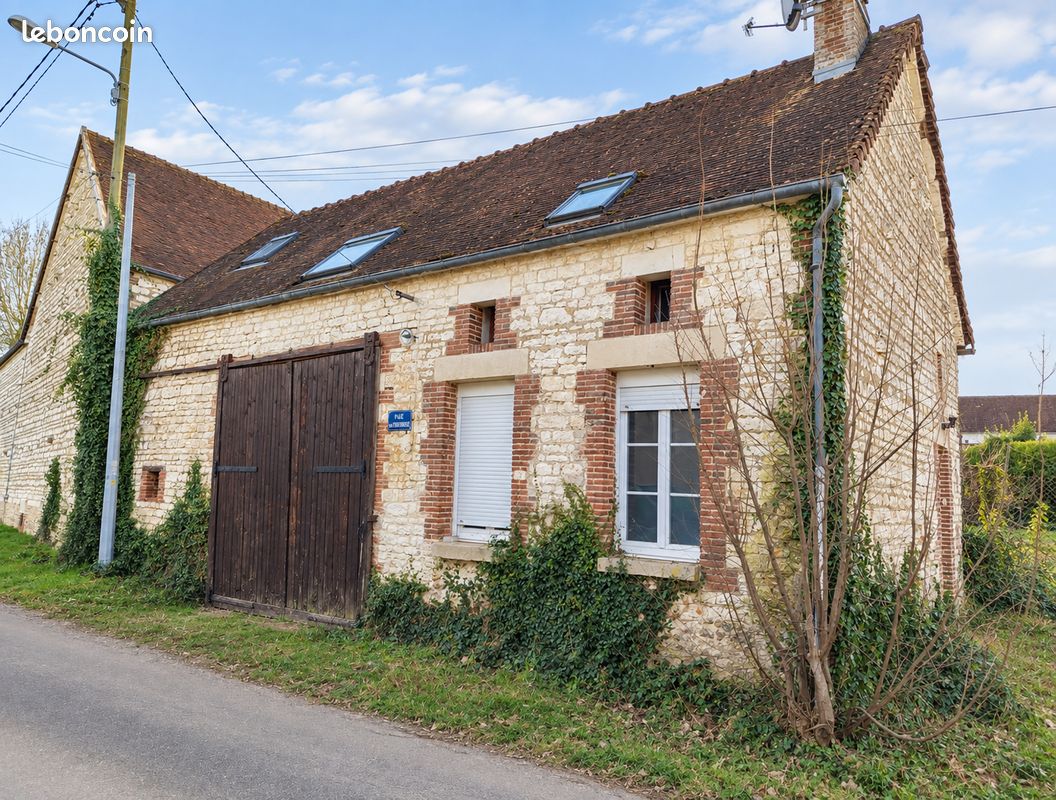 Maison 3 pièces 70 m² · à Eaux-Puiseaux · 70 m² · 26 000 €