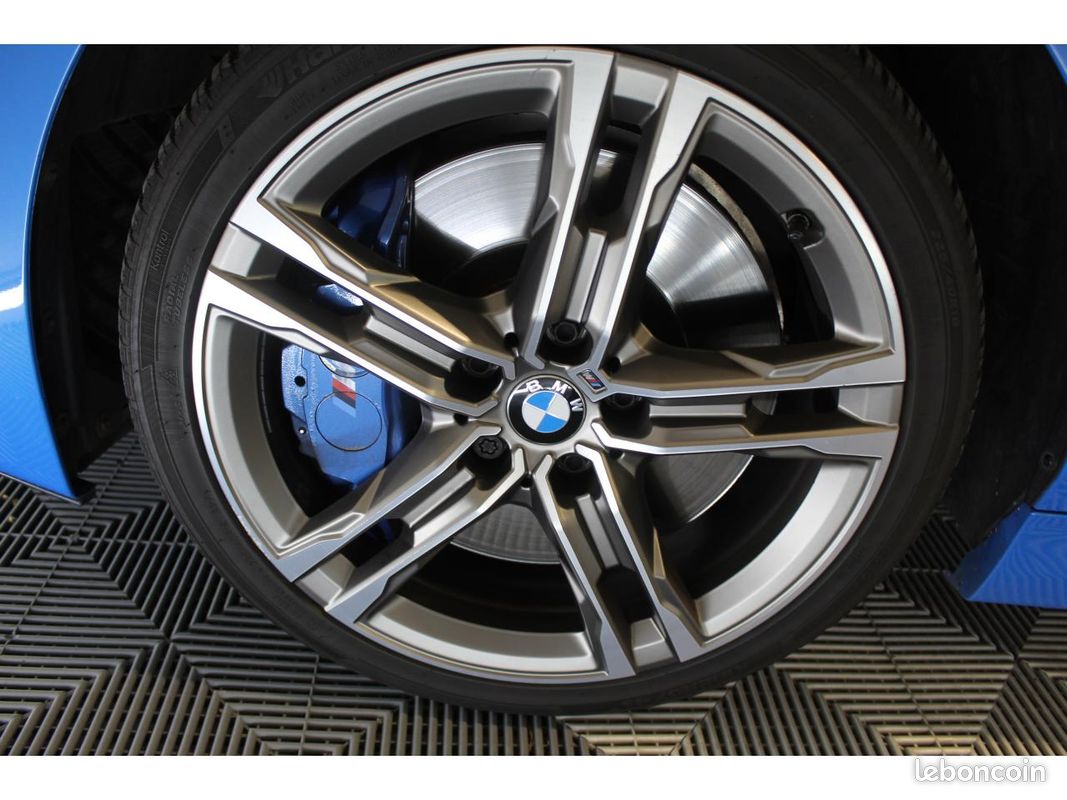 BMW SERIE 1 135i xDrive - BVA Sport BERLINE F40 M Performance (image 7)